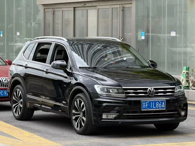 Volkswagen Tiguan L 2020 330TSI Automatic two-wheel drive R-Line Flagship Edition Country VI exterior photo 3 Volkswagen Tiguan L 2020 330TSI Automatic two-wheel drive R-Line Flagship Edition Country VI exterior photo 3