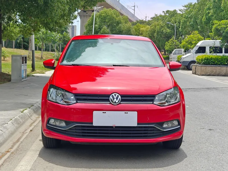 Volkswagen Polo 2016 1.6L Automatic Comfort Type exterior photo 3 Volkswagen Polo 2016 1.6L Automatic Comfort Type exterior photo 3