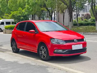 Volkswagen Polo 2016 1.6L Automatic Comfort Type exterior photo 4 Volkswagen Polo 2016 1.6L Automatic Comfort Type exterior photo 4