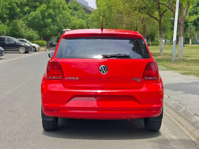 Volkswagen Polo 2016 1.6L Automatic Comfort Type exterior photo 5 Volkswagen Polo 2016 1.6L Automatic Comfort Type exterior photo 5