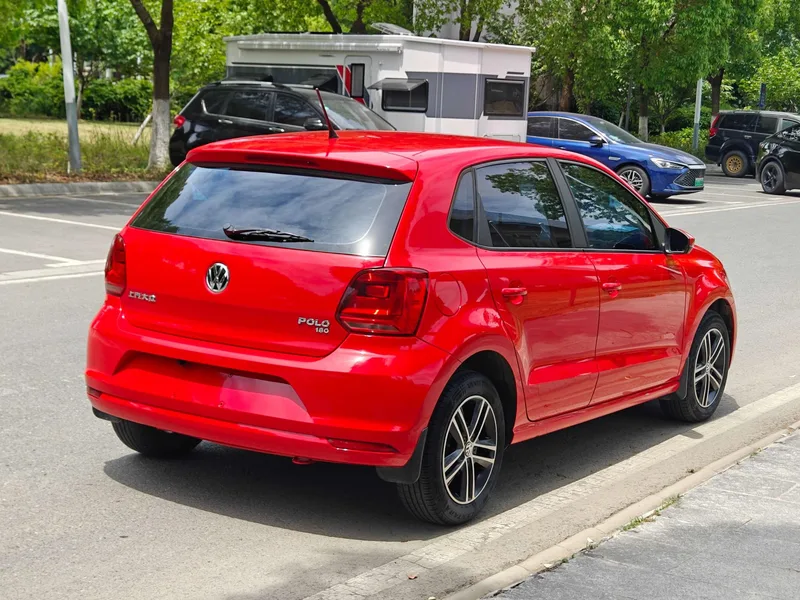 Volkswagen Polo 2016 1.6L Automatic Comfort Type exterior photo 7 Volkswagen Polo 2016 1.6L Automatic Comfort Type exterior photo 7