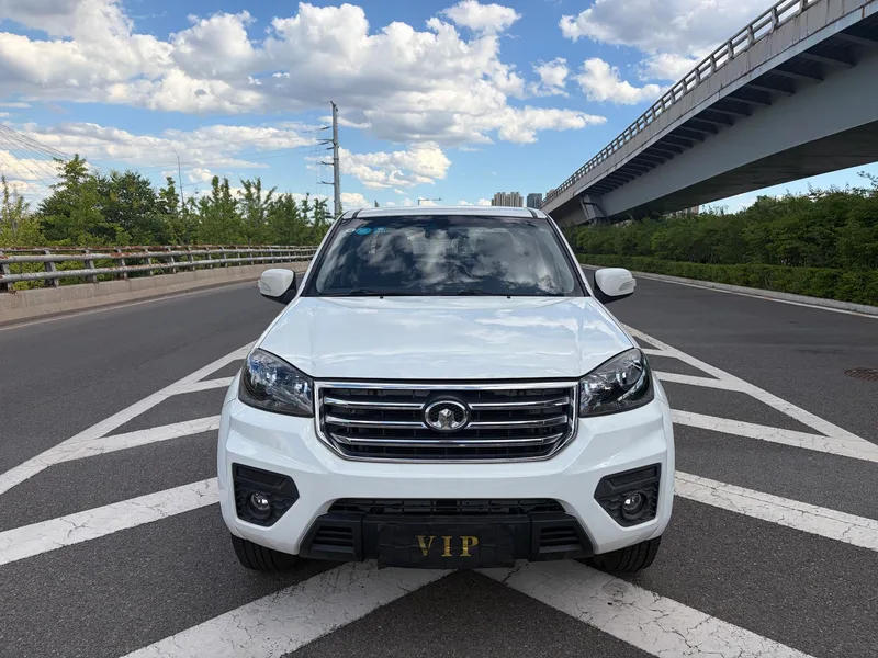 Great Wall Wingle 5 2017 2.4L European version gasoline two-wheel drive pilot type large double row 4G69S4N exterior photo 2 Great Wall Wingle 5 2017 2.4L European version gasoline two-wheel drive pilot type large double row 4G69S4N exterior photo 2