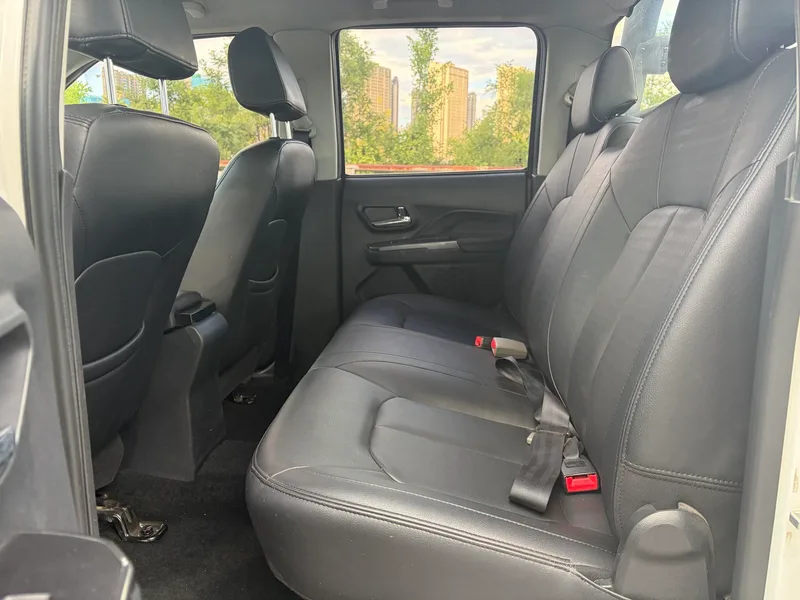 Great Wall Wingle 5 2017 2.4L European version gasoline two-wheel drive pilot type large double row 4G69S4N exterior photo 6 Great Wall Wingle 5 2017 2.4L European version gasoline two-wheel drive pilot type large double row 4G69S4N exterior photo 6