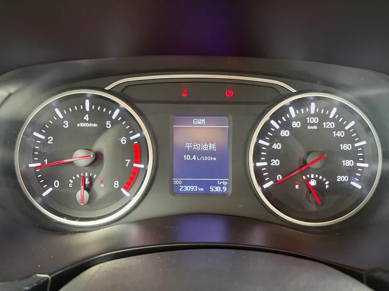 Great Wall Wingle 5 2017 2.4L European version gasoline two-wheel drive pilot type large double row 4G69S4N interior photo 7 Great Wall Wingle 5 2017 2.4L European version gasoline two-wheel drive pilot type large double row 4G69S4N interior photo 7