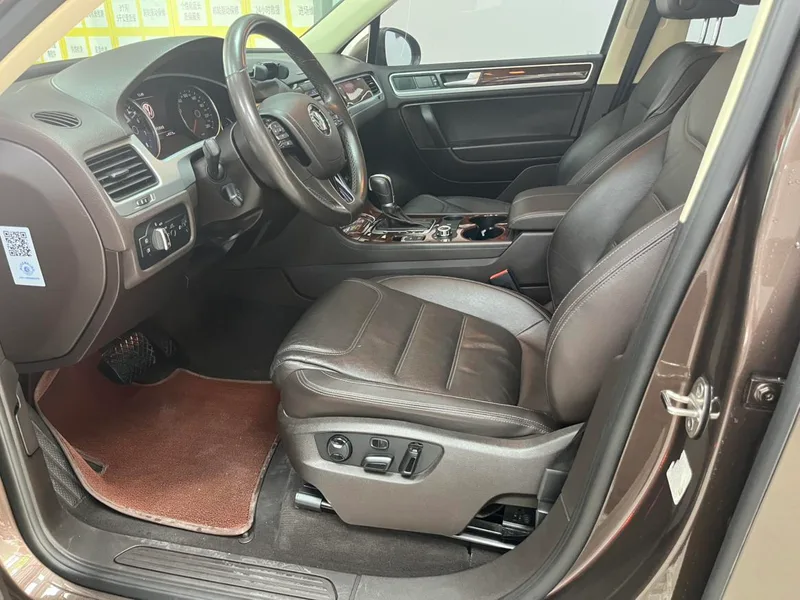 Volkswagen Touareg 2014 3.0TSI New Edition exterior photo 4 Volkswagen Touareg 2014 3.0TSI New Edition exterior photo 4