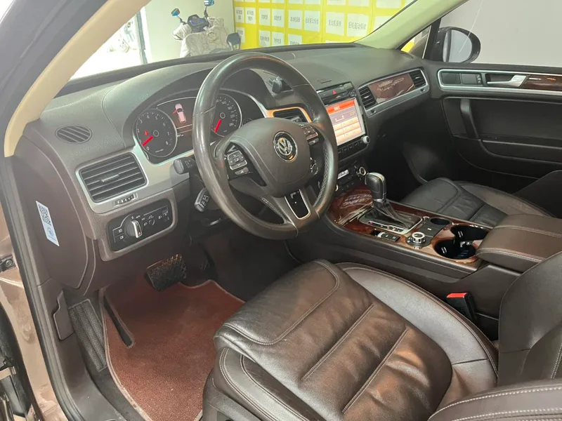 Volkswagen Touareg 2014 3.0TSI New Edition exterior photo 10 Volkswagen Touareg 2014 3.0TSI New Edition exterior photo 10