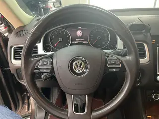 Volkswagen Touareg 2014 3.0TSI New Edition interior photo 12 Volkswagen Touareg 2014 3.0TSI New Edition interior photo 12