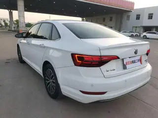 Volkswagen Sagitar 2019 200TSI DSG Comfortable Country VI interior photo 12 Volkswagen Sagitar 2019 200TSI DSG Comfortable Country VI interior photo 12