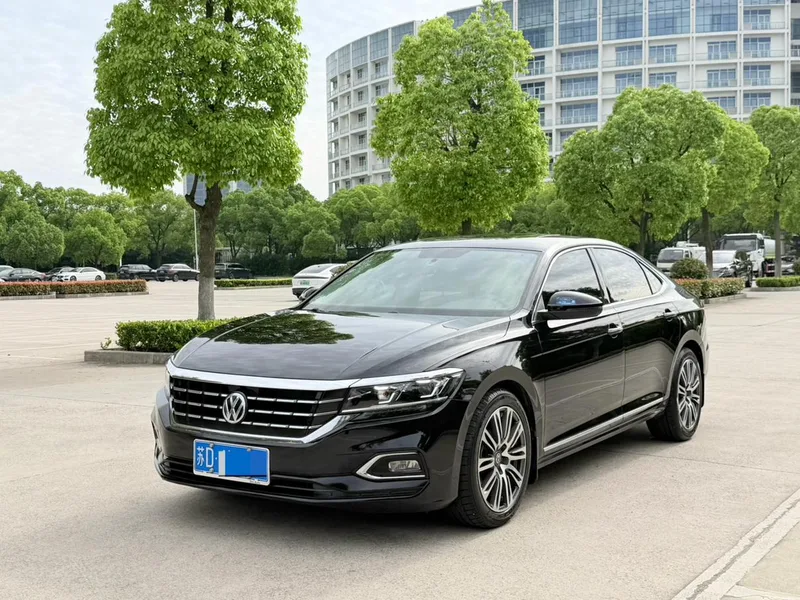 Volkswagen Passat 2019 280TSI Édition commerciale État VI extérieur photo 1 Volkswagen Passat 2019 280TSI Édition commerciale État VI extérieur photo 1