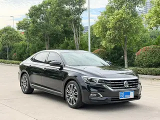 Volkswagen Passat 2019 280TSI Édition commerciale État VI extérieur photo 2 Volkswagen Passat 2019 280TSI Édition commerciale État VI extérieur photo 2