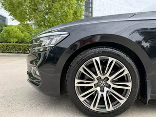 Volkswagen Passat 2019 280TSI Édition commerciale État VI extérieur photo 7 Volkswagen Passat 2019 280TSI Édition commerciale État VI extérieur photo 7