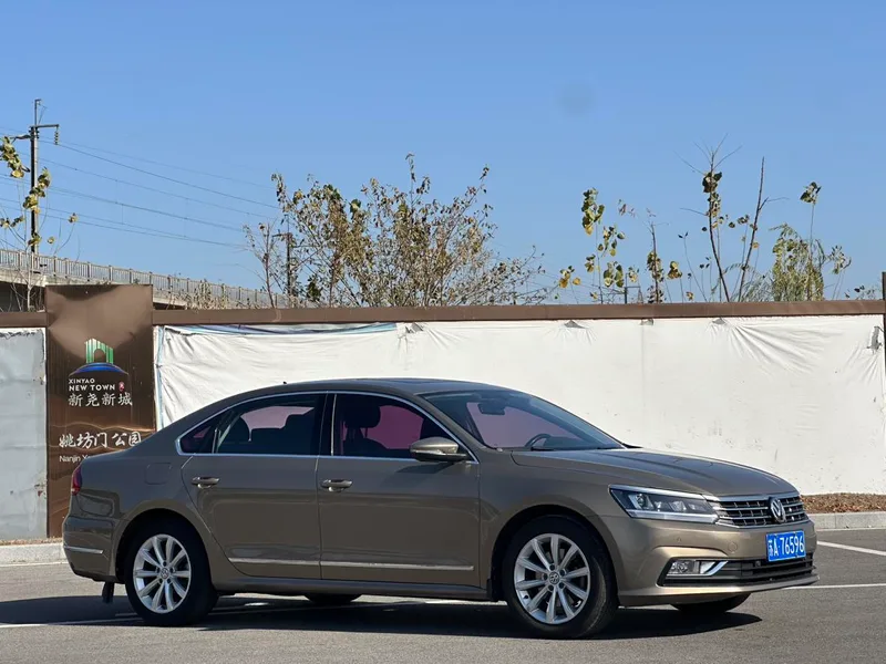 Volkswagen Passat 2017 330TSI DSG Honor Edition exterior photo 2 Volkswagen Passat 2017 330TSI DSG Honor Edition exterior photo 2