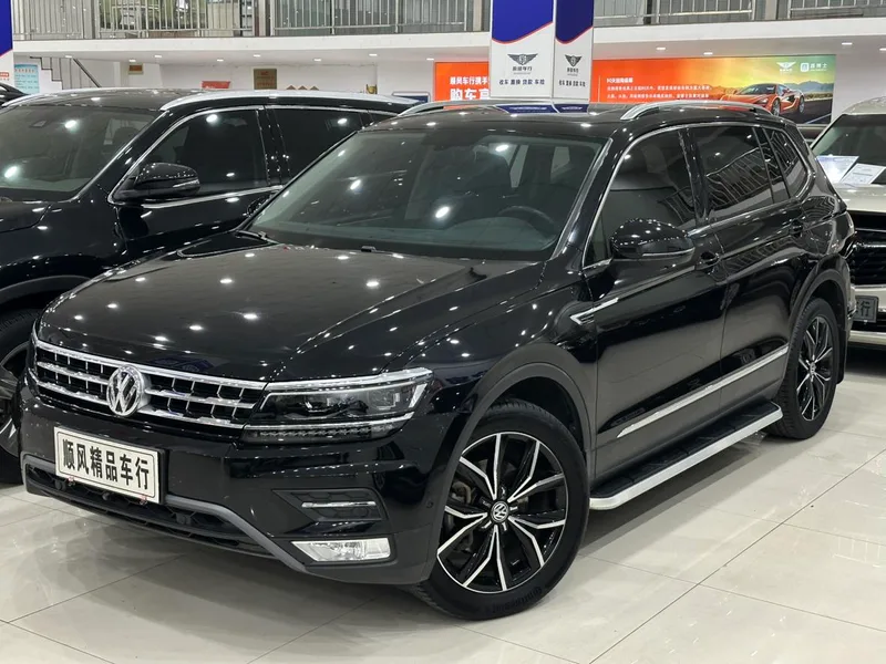 Volkswagen Tiguan L 2018 Restyling 330TSI Automatic Two-Drive Ultimate exterior photo 1 Volkswagen Tiguan L 2018 Restyling 330TSI Automatic Two-Drive Ultimate exterior photo 1