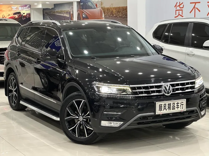 Volkswagen Tiguan L 2018 Restyling 330TSI Automatic Two-Drive Ultimate exterior photo 3 Volkswagen Tiguan L 2018 Restyling 330TSI Automatic Two-Drive Ultimate exterior photo 3