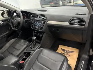 Volkswagen Tiguan L 2018 Restyling 330TSI Automatic Two-Drive Ultimate exterior photo 10 Volkswagen Tiguan L 2018 Restyling 330TSI Automatic Two-Drive Ultimate exterior photo 10