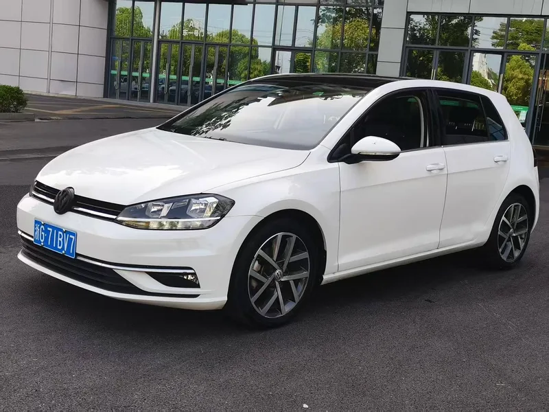 Volkswagen Golf 2020 280TSI DSG Luxury type exterior photo 1 Volkswagen Golf 2020 280TSI DSG Luxury type exterior photo 1