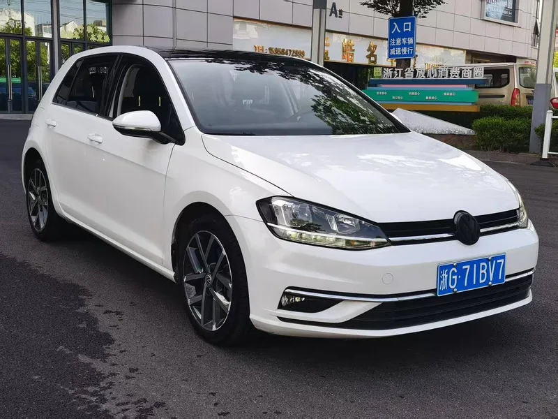 Volkswagen Golf 2020 280TSI DSG Luxury type exterior photo 3 Volkswagen Golf 2020 280TSI DSG Luxury type exterior photo 3