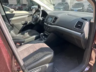 Volkswagen Sharan 2018 380TSI Comfortable 7 seat interior photo 11 Volkswagen Sharan 2018 380TSI Comfortable 7 seat interior photo 11