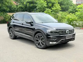 Volkswagen Tiguan L 2017 330TSI Automatic Two-Drive Ultimate exterior photo 3 Volkswagen Tiguan L 2017 330TSI Automatic Two-Drive Ultimate exterior photo 3