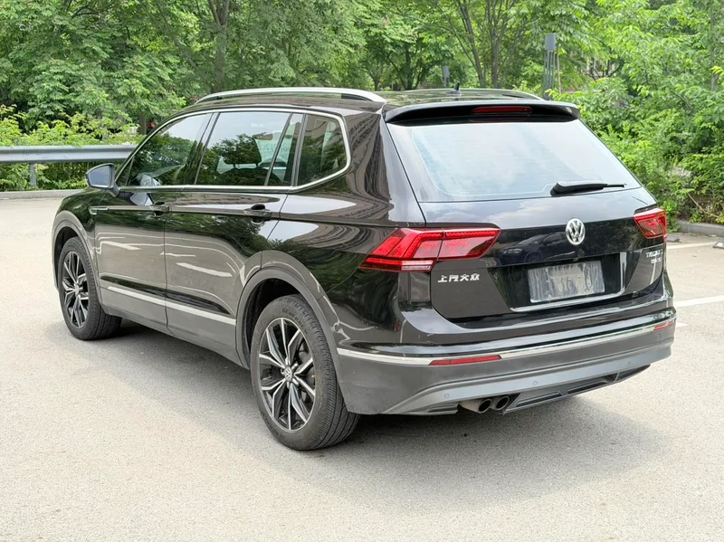 Volkswagen Tiguan L 2017 330TSI Automatic Two-Drive Ultimate exterior photo 7 Volkswagen Tiguan L 2017 330TSI Automatic Two-Drive Ultimate exterior photo 7