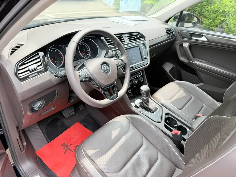 Volkswagen Tiguan L 2017 330TSI Automatic Two-Drive Ultimate exterior photo 9 Volkswagen Tiguan L 2017 330TSI Automatic Two-Drive Ultimate exterior photo 9