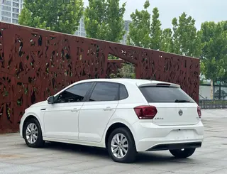 Volkswagen Polo 2019 Plus 1.5L Version technologique colorée automatique extérieur photo 5 Volkswagen Polo 2019 Plus 1.5L Version technologique colorée automatique extérieur photo 5