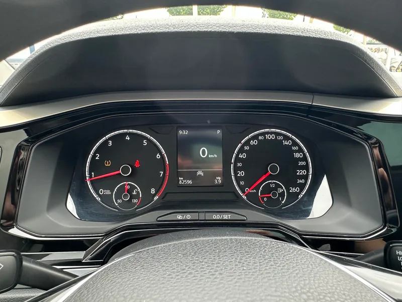 Volkswagen Polo 2019 Plus 1.5L Version technologique colorée automatique intérieur photo 18 Volkswagen Polo 2019 Plus 1.5L Version technologique colorée automatique intérieur photo 18
