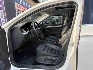 Volkswagen Lamando 2015 280TSI DSG Comfort Edition interior photo 11 Volkswagen Lamando 2015 280TSI DSG Comfort Edition interior photo 11