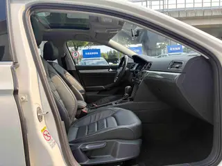 Volkswagen Lamando 2015 280TSI DSG Comfort Edition interior photo 13 Volkswagen Lamando 2015 280TSI DSG Comfort Edition interior photo 13
