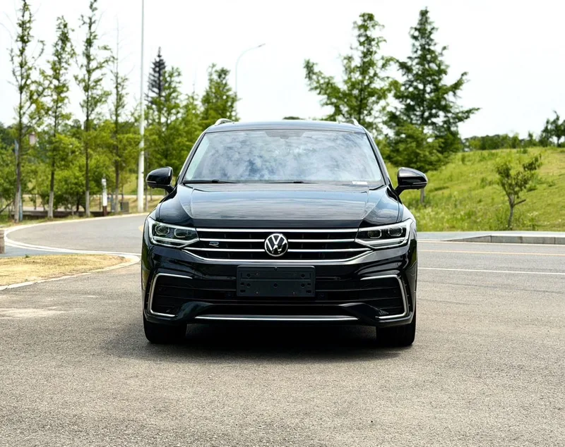 Volkswagen Tiguan L 2022 380TSI Transmission intégrale automatique R-Line Version de plus en plus 7 Siège extérieur photo 2 Volkswagen Tiguan L 2022 380TSI Transmission intégrale automatique R-Line Version de plus en plus 7 Siège extérieur photo 2