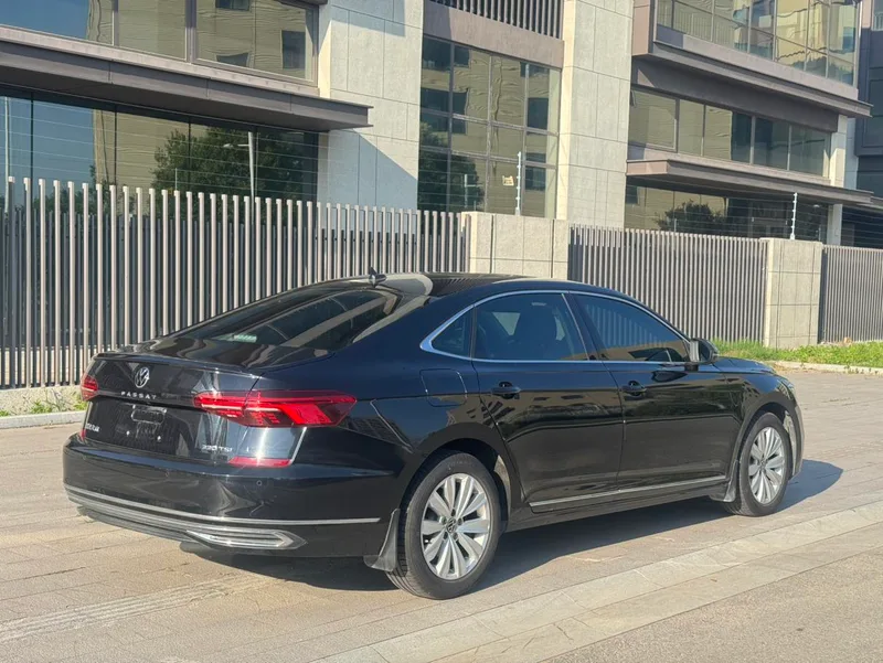 Volkswagen Passat 2020 Restyling 330TSI Elite Edition Country VI interior photo 6