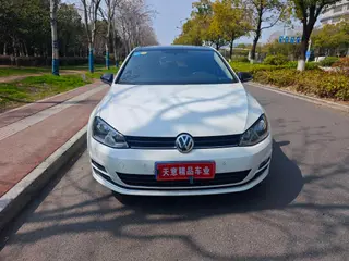 Volkswagen Golf 2017 230TSI Auto Comfort Million Commemorative Edition exterior photo 2