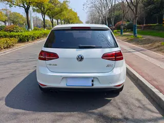 Volkswagen Golf 2017 230TSI Auto Comfort Million Commemorative Edition interior photo 10