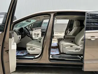 Volkswagen Viloran 2020 380TSI Premium Edition interior photo 11 Volkswagen Viloran 2020 380TSI Premium Edition interior photo 11
