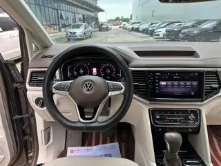 Volkswagen Viloran 2020 380TSI Premium Edition interior photo 14 Volkswagen Viloran 2020 380TSI Premium Edition interior photo 14