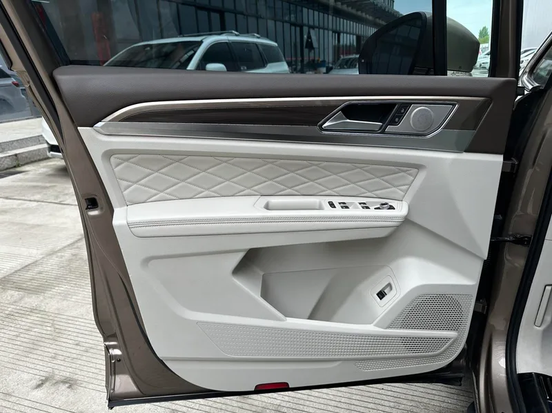 Volkswagen Viloran 2020 380TSI Premium Edition interior photo 17 Volkswagen Viloran 2020 380TSI Premium Edition interior photo 17