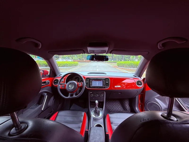 Volkswagen Beetle 2015 180TSI interior photo 15 Volkswagen Beetle 2015 180TSI interior photo 15