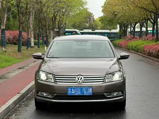 Volkswagen Magotan 2013 1.8TSI Luxury type exterior photo 2 Volkswagen Magotan 2013 1.8TSI Luxury type exterior photo 2