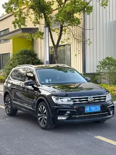 Volkswagen Tiguan L 2020 330TSI Automatic two-wheel drive R-Line Flagship Edition China V exterior photo 3 Volkswagen Tiguan L 2020 330TSI Automatic two-wheel drive R-Line Flagship Edition China V exterior photo 3