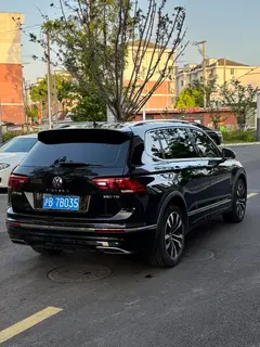 Volkswagen Tiguan L 2020 330TSI Automatic two-wheel drive R-Line Flagship Edition China V interior photo 8 Volkswagen Tiguan L 2020 330TSI Automatic two-wheel drive R-Line Flagship Edition China V interior photo 8