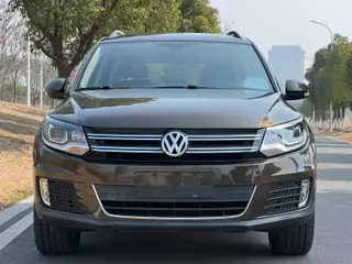 Volkswagen Tiguan 2017 300TSI Automatic Two-Drive Silk Road Comfort Edition exterior photo 2 Volkswagen Tiguan 2017 300TSI Automatic Two-Drive Silk Road Comfort Edition exterior photo 2