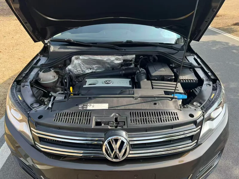 Volkswagen Tiguan 2017 300TSI Automatic Two-Drive Silk Road Comfort Edition interior photo 16 Volkswagen Tiguan 2017 300TSI Automatic Two-Drive Silk Road Comfort Edition interior photo 16