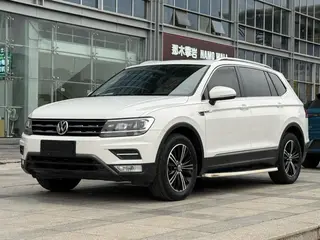 Volkswagen Tiguan L 2019 330TSI Automatic two-wheel drive panoramic comfort version China V