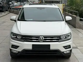 Volkswagen Tiguan L 2019 330TSI Automatic two-wheel drive panoramic comfort version China V exterior photo 2 Volkswagen Tiguan L 2019 330TSI Automatic two-wheel drive panoramic comfort version China V exterior photo 2