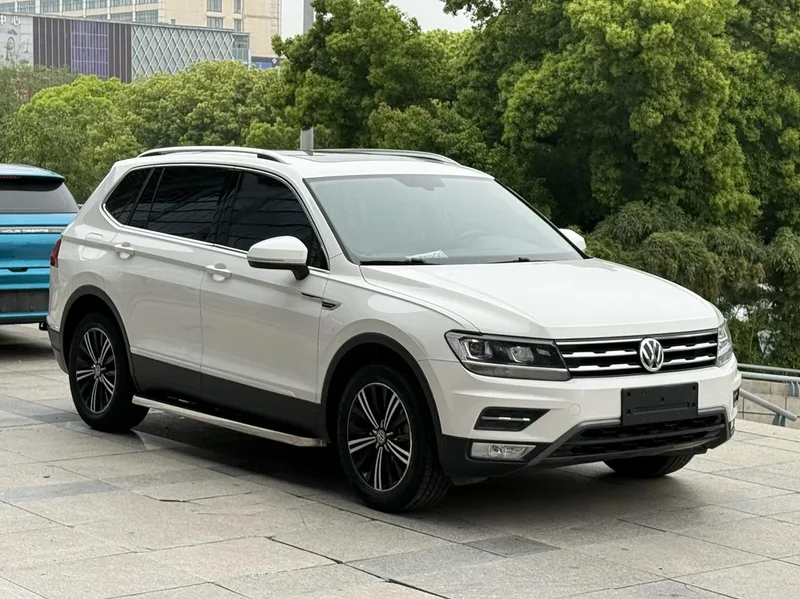 Volkswagen Tiguan L 2019 330TSI Automatic two-wheel drive panoramic comfort version China V exterior photo 3 Volkswagen Tiguan L 2019 330TSI Automatic two-wheel drive panoramic comfort version China V exterior photo 3