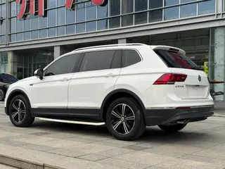 Volkswagen Tiguan L 2019 330TSI Automatic two-wheel drive panoramic comfort version China V exterior photo 6 Volkswagen Tiguan L 2019 330TSI Automatic two-wheel drive panoramic comfort version China V exterior photo 6