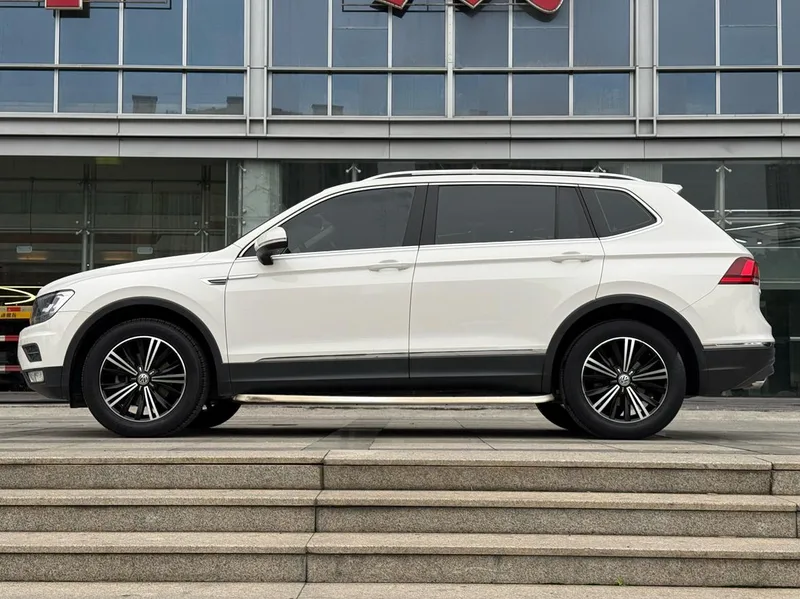 Volkswagen Tiguan L 2019 330TSI Automatic two-wheel drive panoramic comfort version China V exterior photo 7 Volkswagen Tiguan L 2019 330TSI Automatic two-wheel drive panoramic comfort version China V exterior photo 7