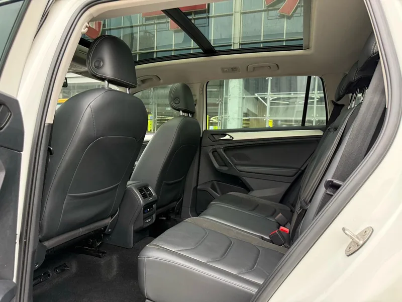 Volkswagen Tiguan L 2019 330TSI Automatic two-wheel drive panoramic comfort version China V interior photo 17 Volkswagen Tiguan L 2019 330TSI Automatic two-wheel drive panoramic comfort version China V interior photo 17