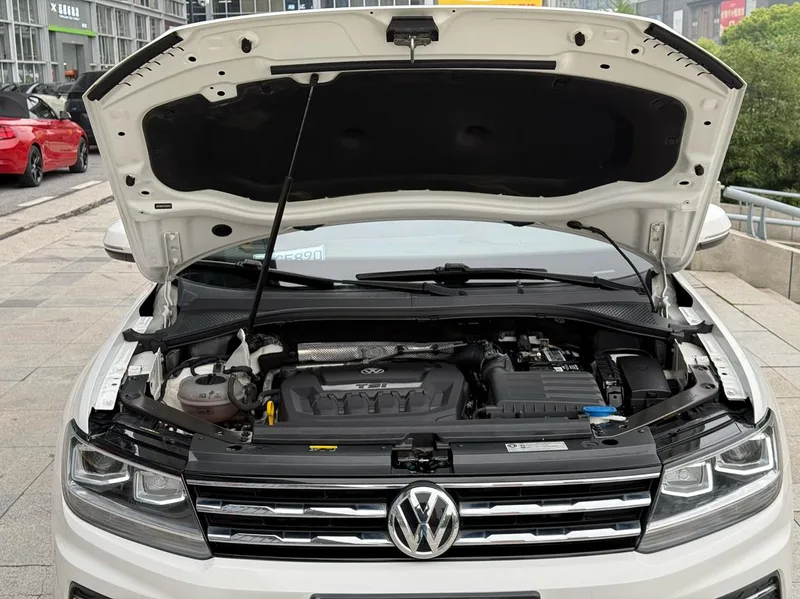 Volkswagen Tiguan L 2019 330TSI Automatic two-wheel drive panoramic comfort version China V interior photo 19 Volkswagen Tiguan L 2019 330TSI Automatic two-wheel drive panoramic comfort version China V interior photo 19