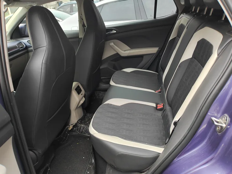 Volkswagen T-Cross 2019 280TSI DSG Comfort Edition interior photo 6